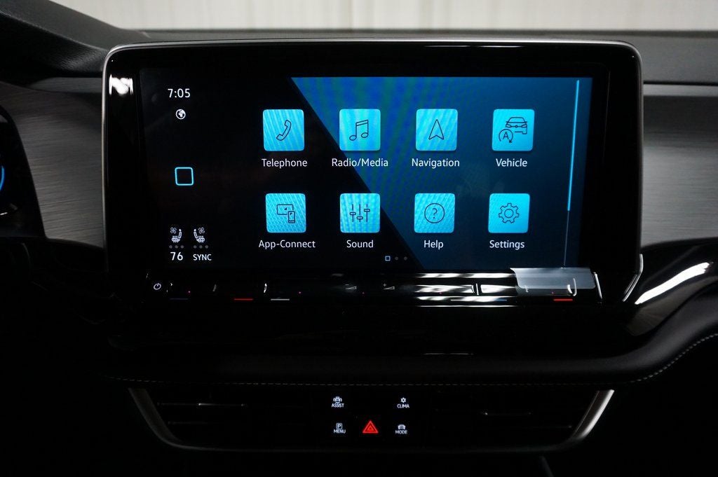 2025 Volkswagen Atlas Cross Sport 2.0T SE w/Technology