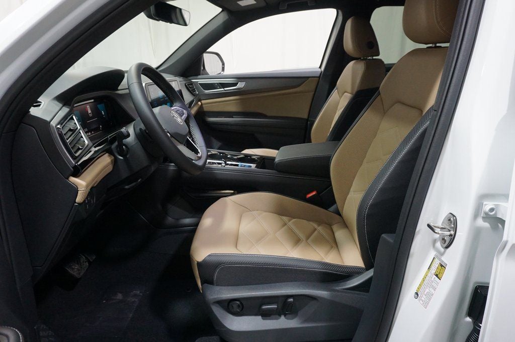 2025 Volkswagen Atlas Cross Sport 2.0T SE w/Technology