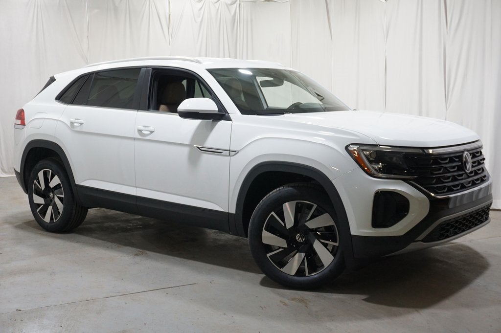 2025 Volkswagen Atlas Cross Sport 2.0T SE w/Technology