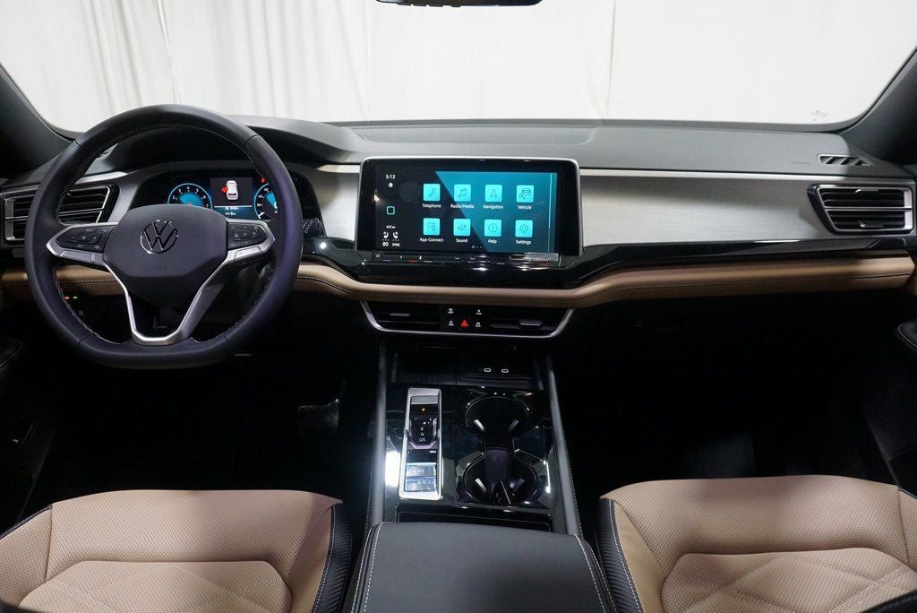 2025 Volkswagen Atlas Cross Sport 2.0T SE w/Technology