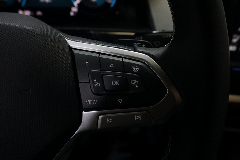 2025 Volkswagen Atlas Cross Sport 2.0T SE w/Technology