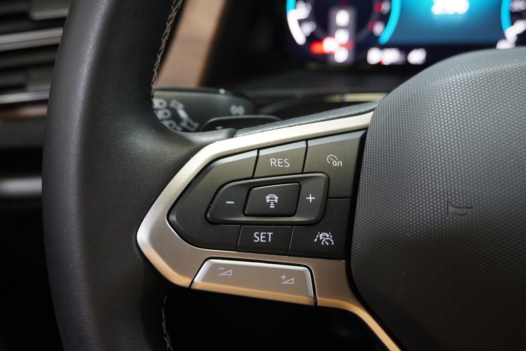 2026 Volkswagen Atlas SE w/Technology