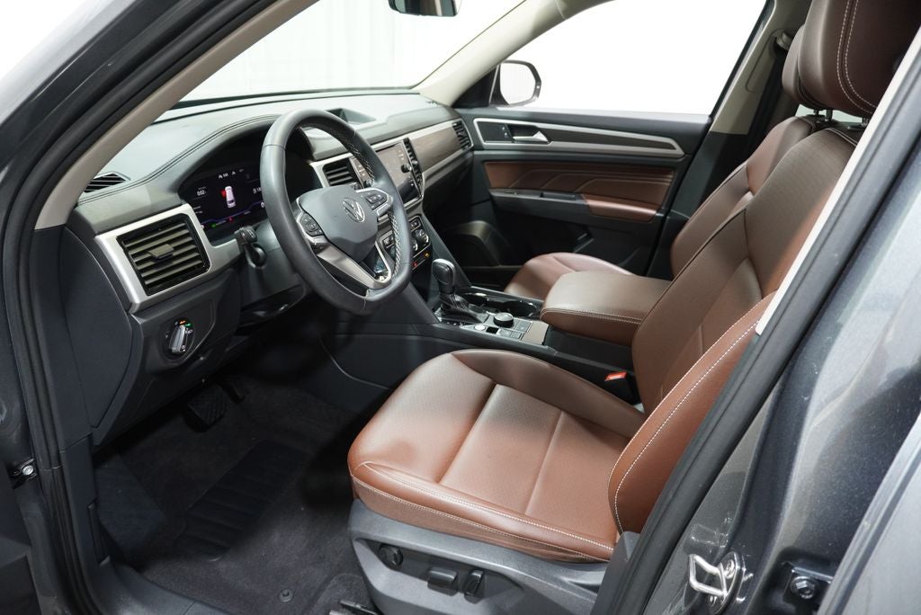 2023 Volkswagen Atlas 2.0T SE w/Technology