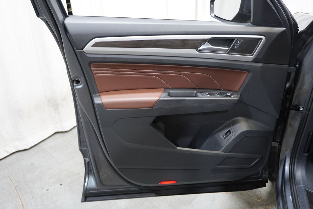 2023 Volkswagen Atlas 2.0T SE w/Technology