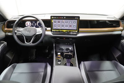 2027 Volkswagen Atlas SE w/Technology
