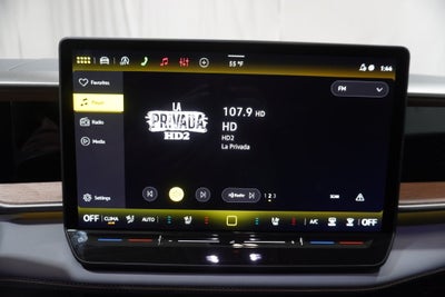 2027 Volkswagen Atlas SE w/Technology