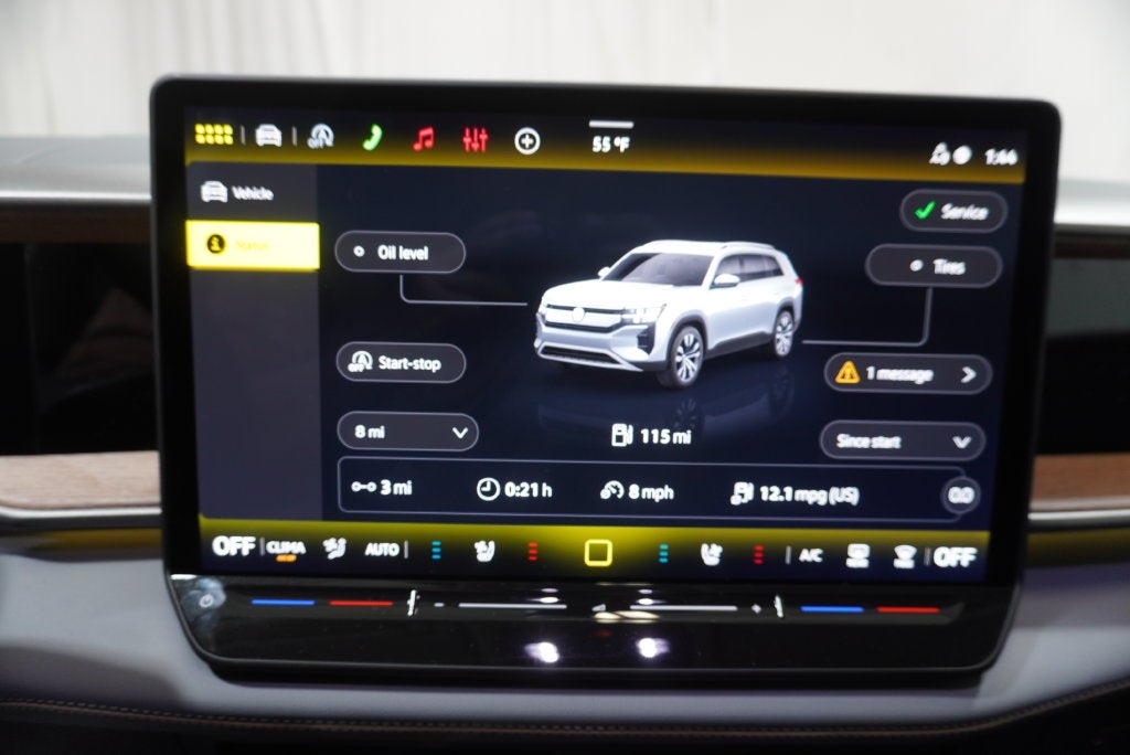 2027 Volkswagen Atlas SE w/Technology