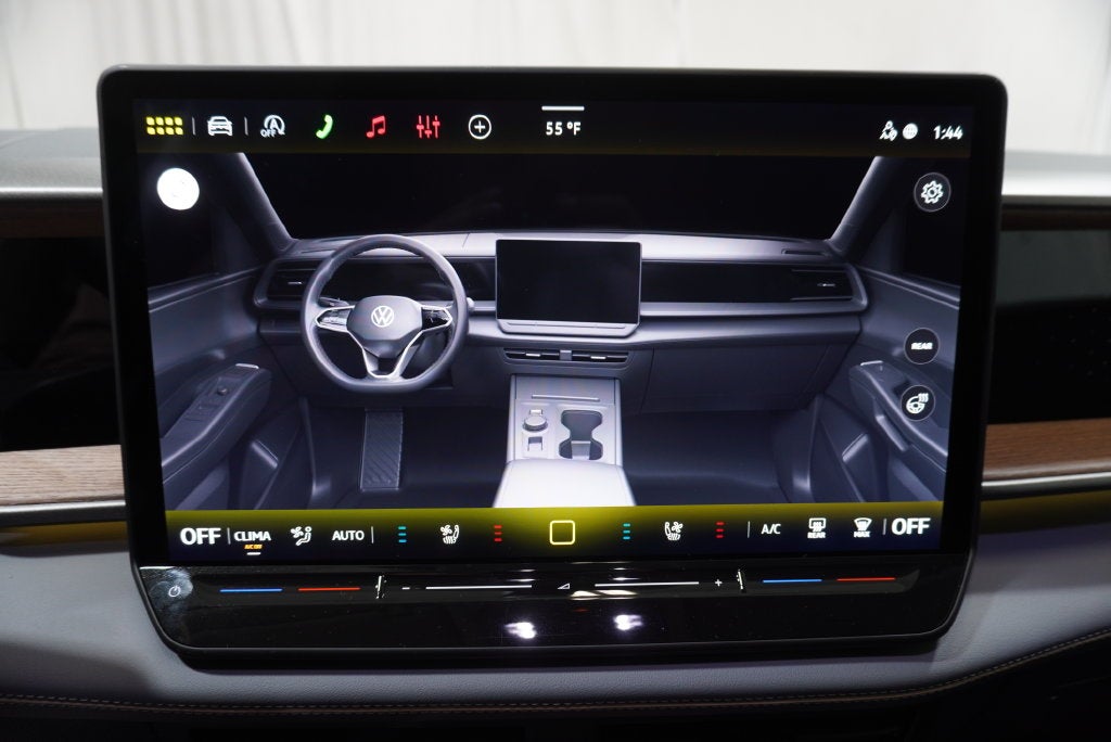 2027 Volkswagen Atlas SE w/Technology