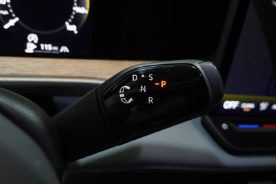 2027 Volkswagen Atlas SE w/Technology