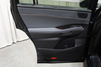 2027 Volkswagen Atlas SE w/Technology