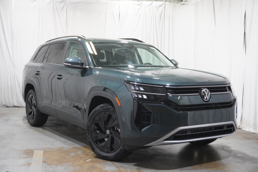 2027 Volkswagen Atlas SE w/Technology