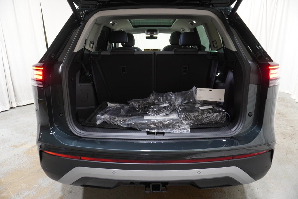 2027 Volkswagen Atlas SE w/Technology