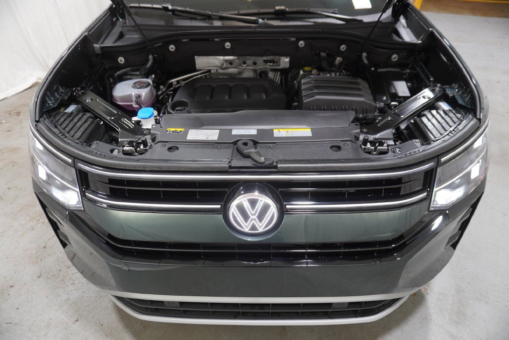 2027 Volkswagen Atlas SE w/Technology