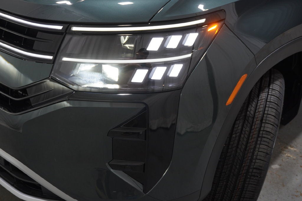 2027 Volkswagen Atlas SE w/Technology