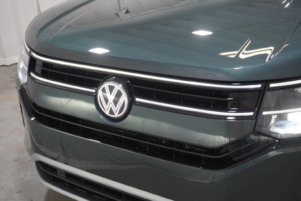 2027 Volkswagen Atlas SE w/Technology