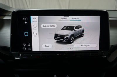 2026 Volkswagen Atlas Cross Sport 2.0T SE w/Technology