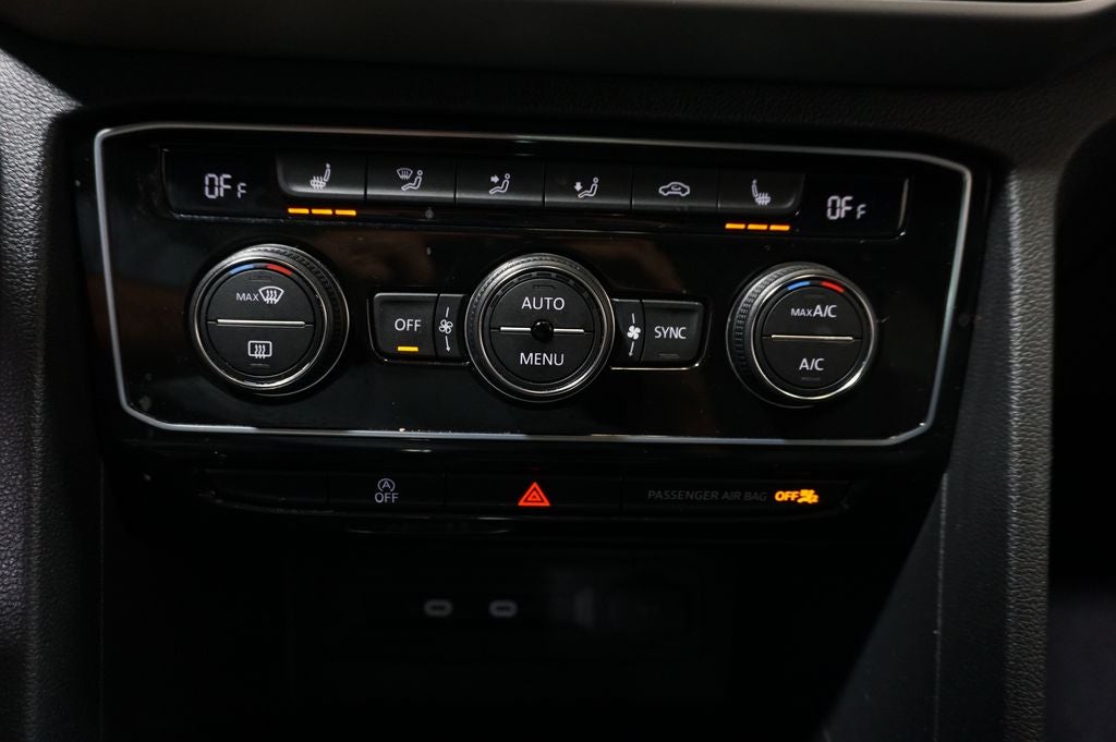2023 Volkswagen Atlas Cross Sport 2.0T SE w/Technology