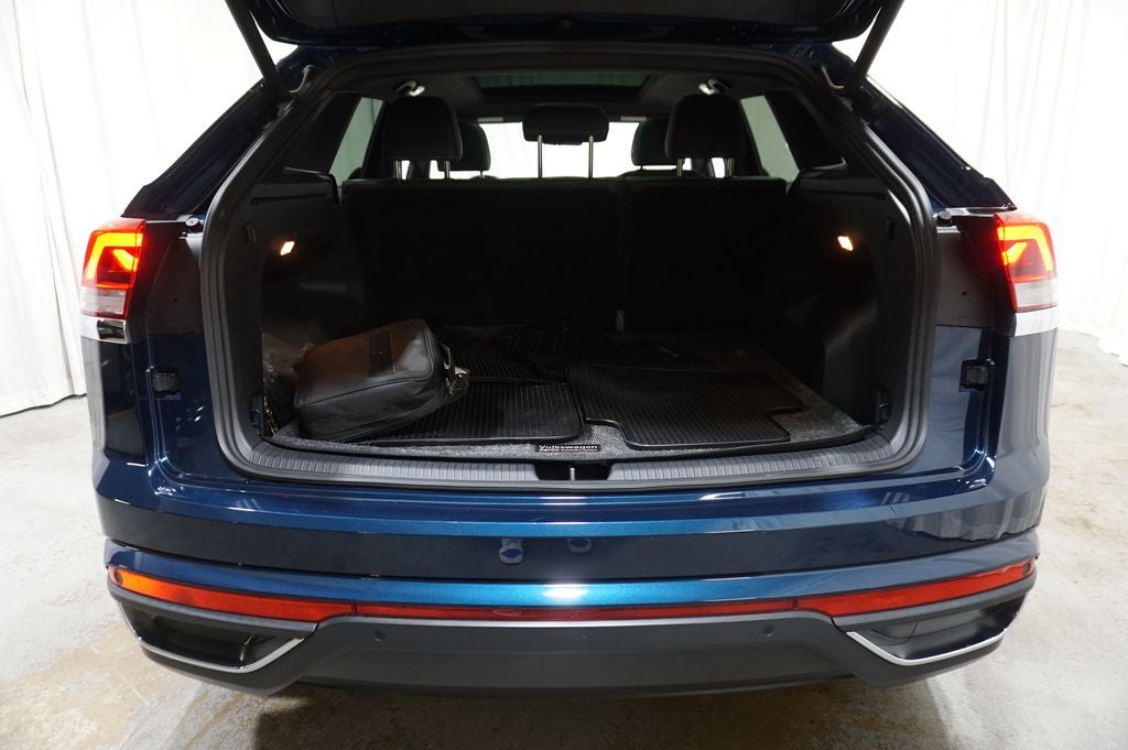 2023 Volkswagen Atlas Cross Sport 2.0T SE w/Technology