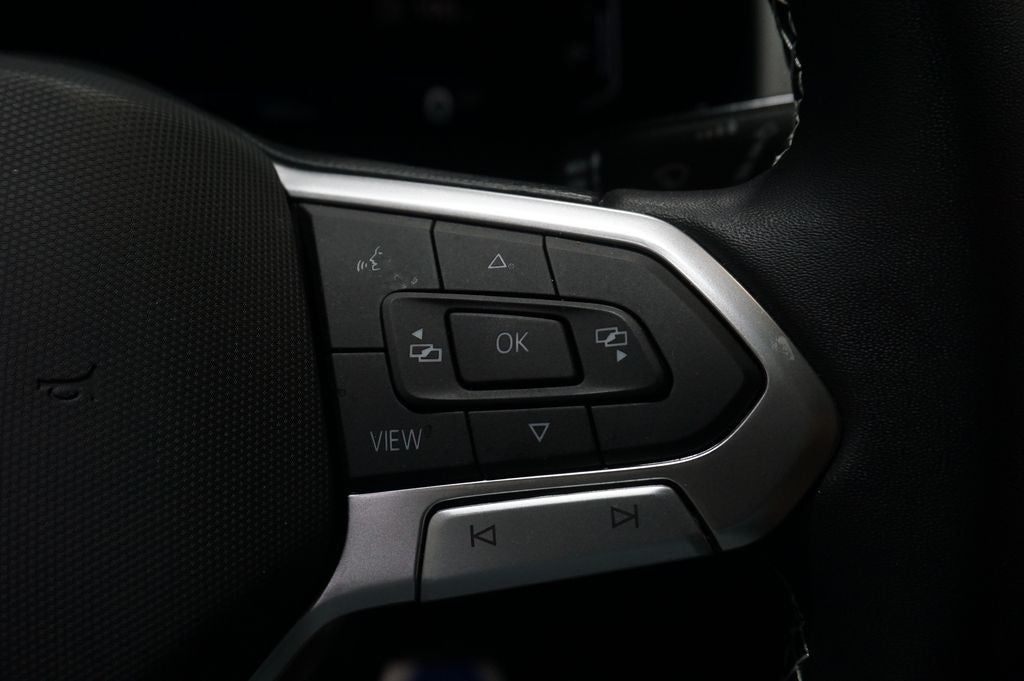 2023 Volkswagen Atlas Cross Sport 2.0T SE w/Technology