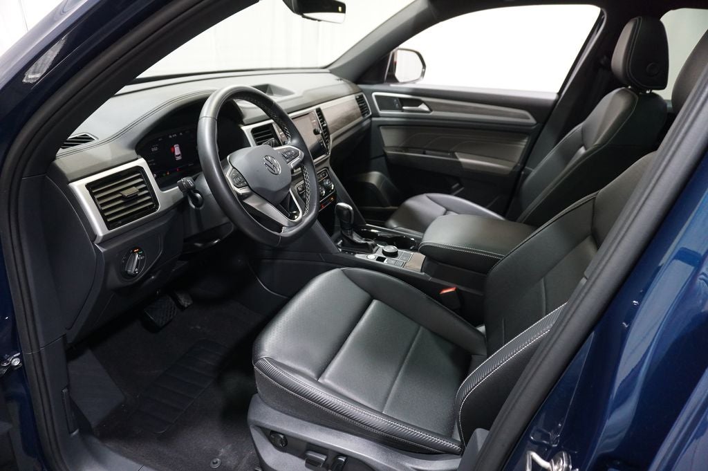 2023 Volkswagen Atlas Cross Sport 2.0T SE w/Technology