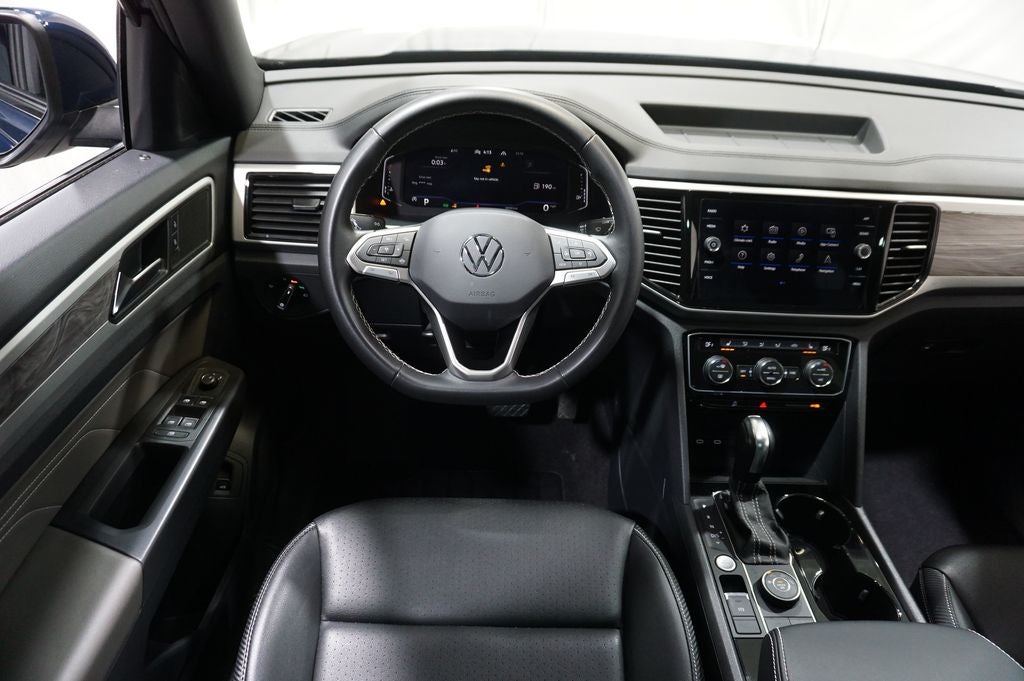 2023 Volkswagen Atlas Cross Sport 2.0T SE w/Technology
