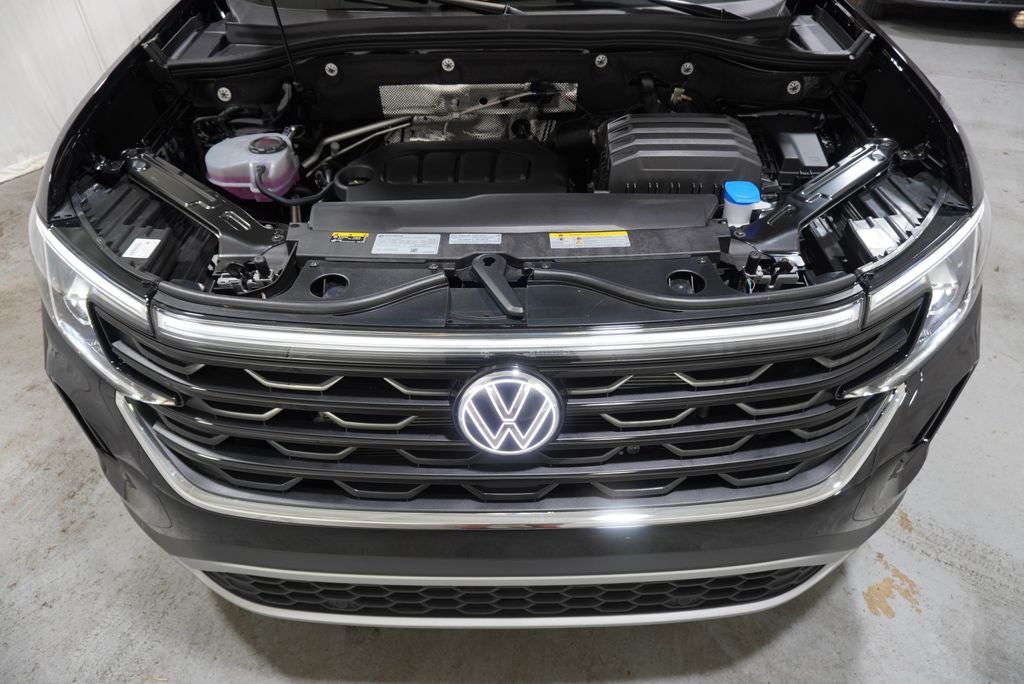 2026 Volkswagen Atlas Cross Sport SE w/Technology