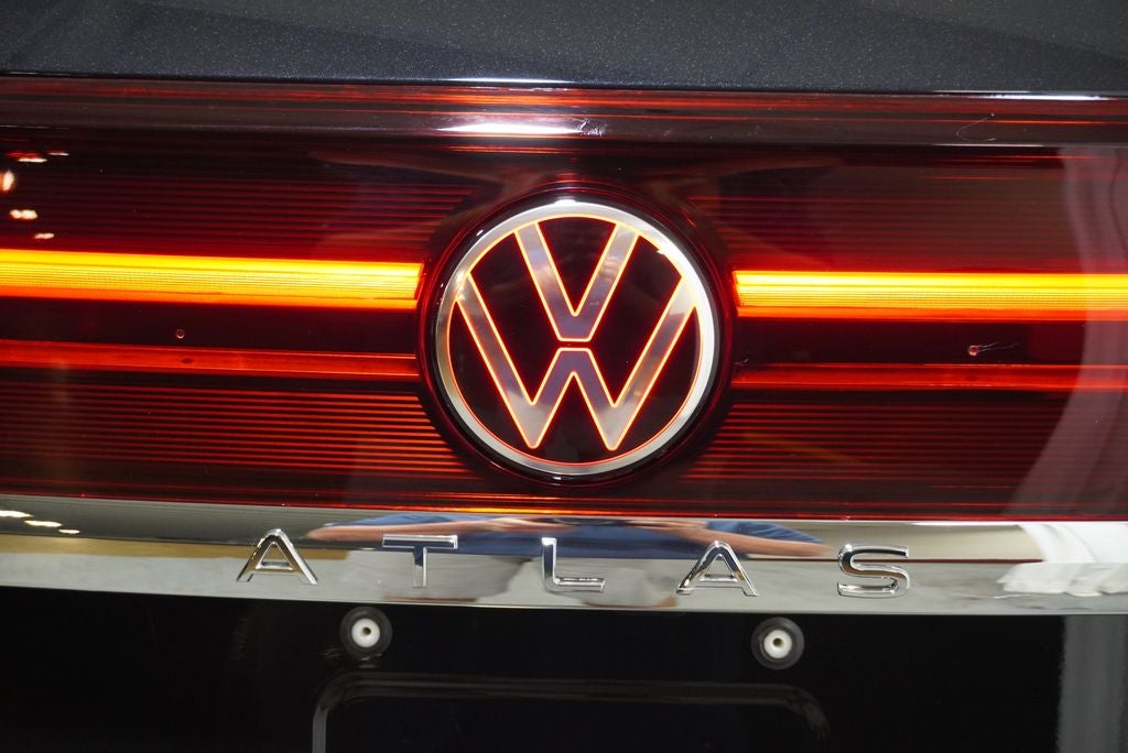 2026 Volkswagen Atlas Cross Sport SE w/Technology