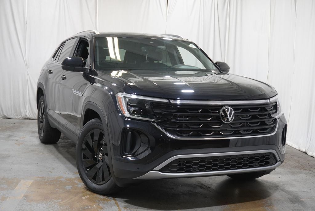 2026 Volkswagen Atlas Cross Sport SE w/Technology