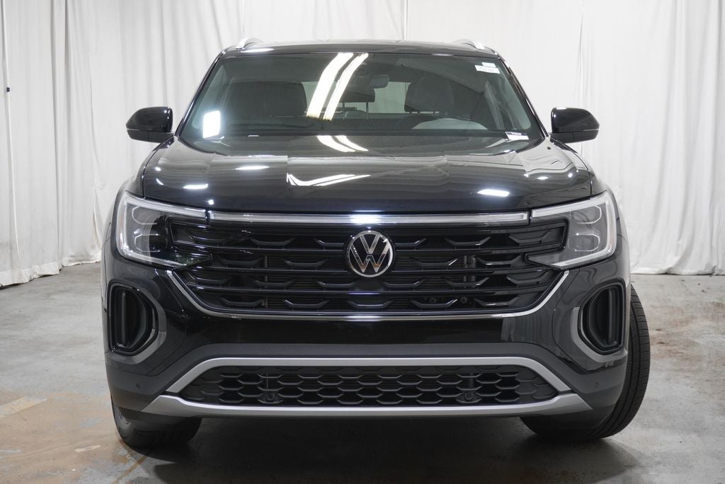 2026 Volkswagen Atlas Cross Sport SE w/Technology