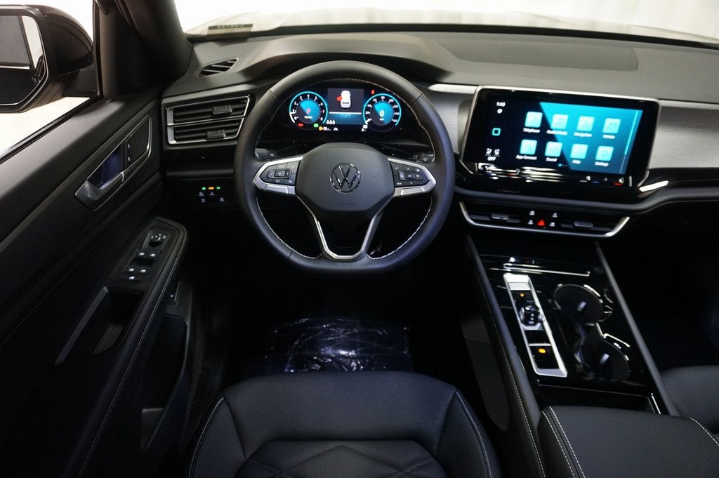 2026 Volkswagen Atlas Cross Sport SE w/Technology
