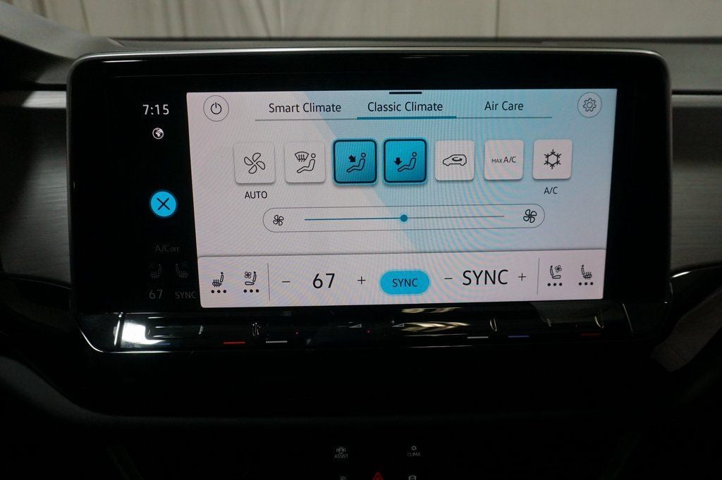 2026 Volkswagen Atlas Cross Sport 2.0T SE w/Technology