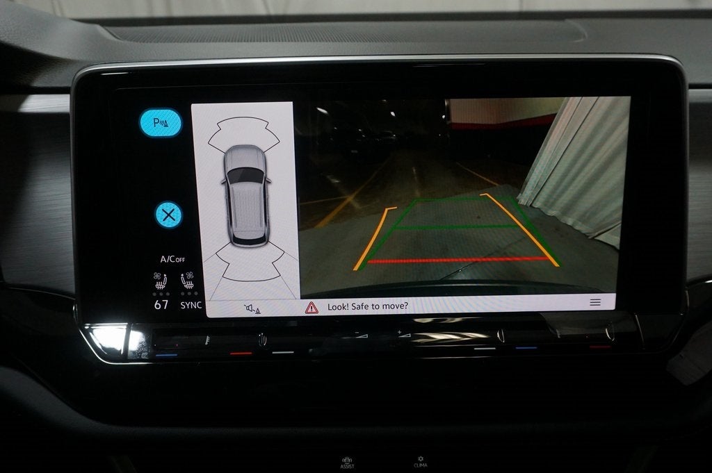 2026 Volkswagen Atlas Cross Sport 2.0T SE w/Technology