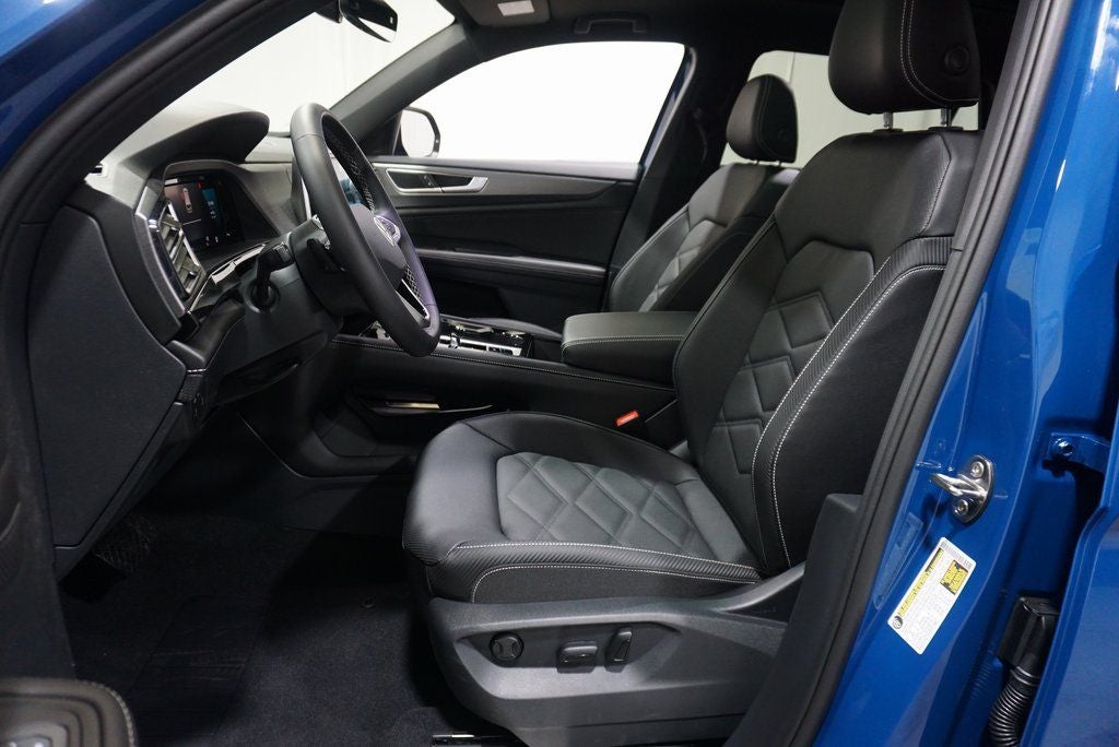 2025 Volkswagen Atlas Cross Sport 2.0T SE w/Technology