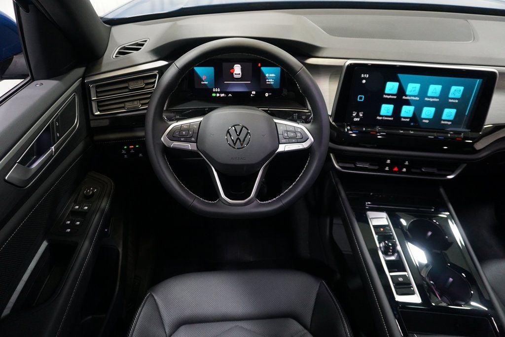 2025 Volkswagen Atlas Cross Sport 2.0T SE w/Technology