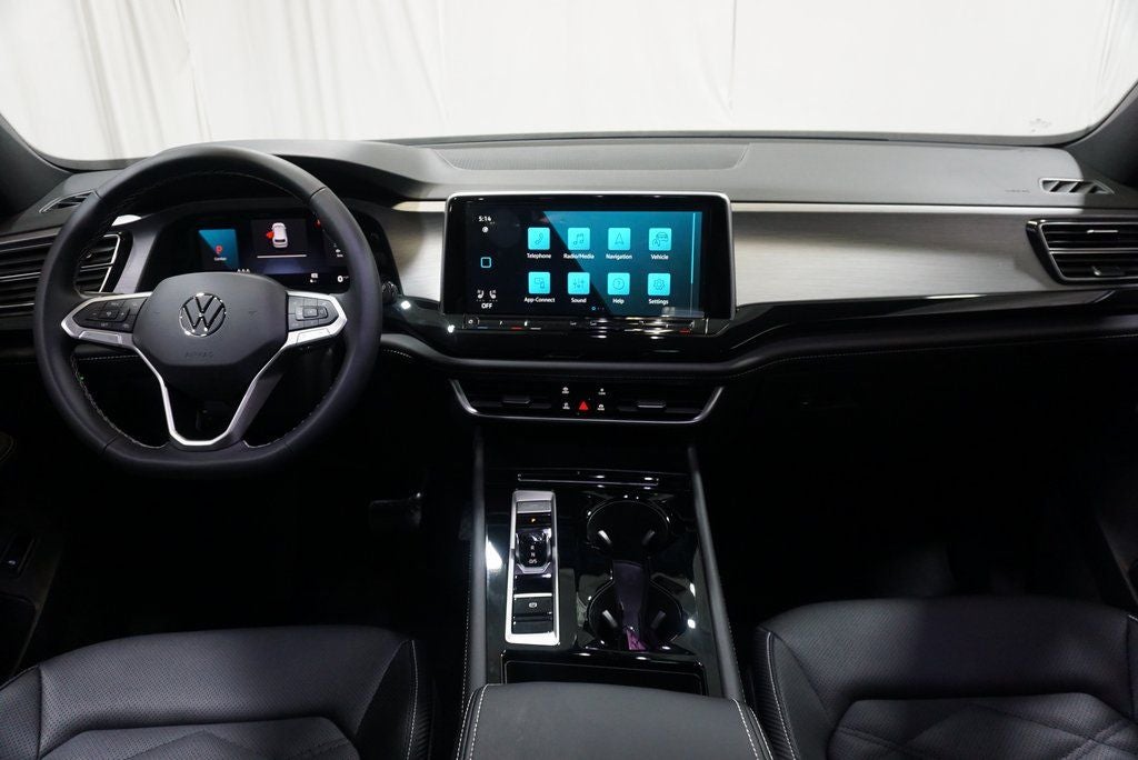 2025 Volkswagen Atlas Cross Sport 2.0T SE w/Technology