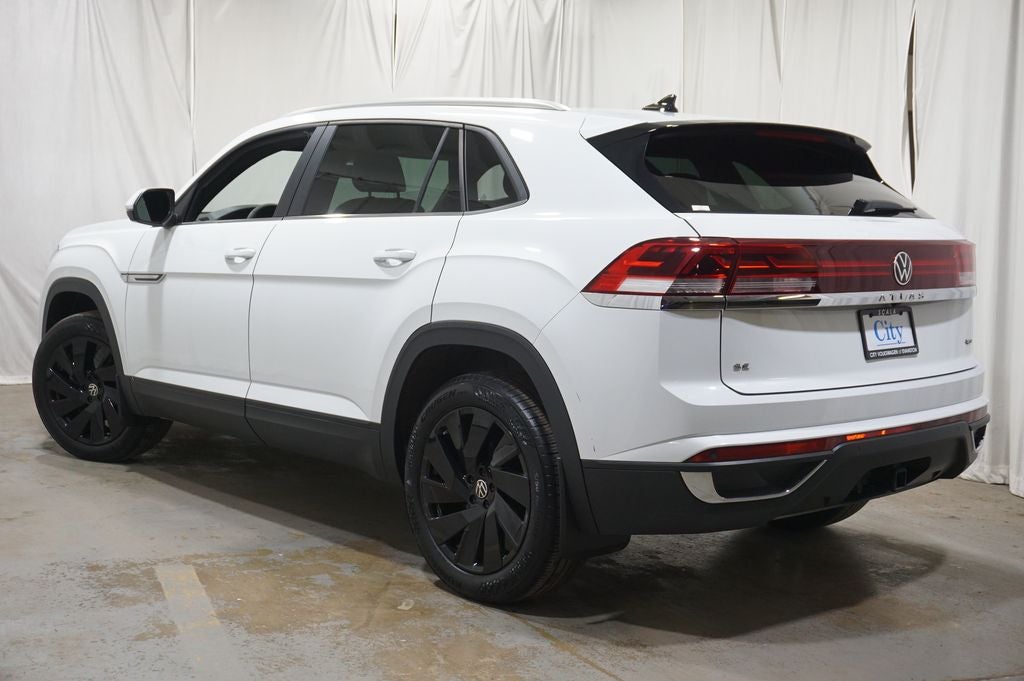 2024 Volkswagen Atlas Cross Sport 2.0T SE w/Technology
