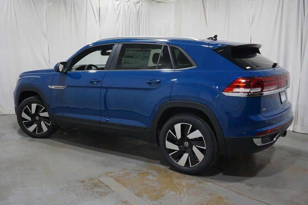 2025 Volkswagen Atlas Cross Sport 2.0T SE w/Technology