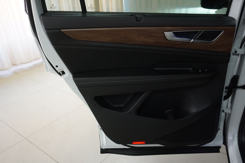 2026 Volkswagen Atlas SE w/Technology