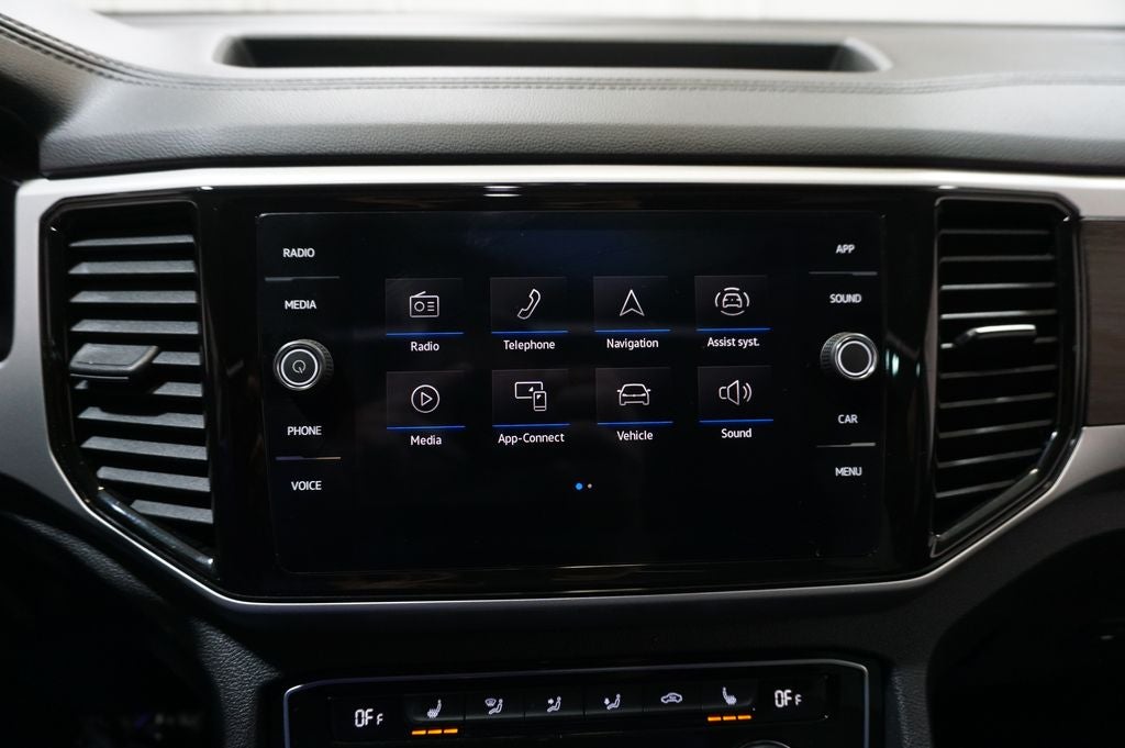 2023 Volkswagen Atlas 3.6L V6 SE w/Technology