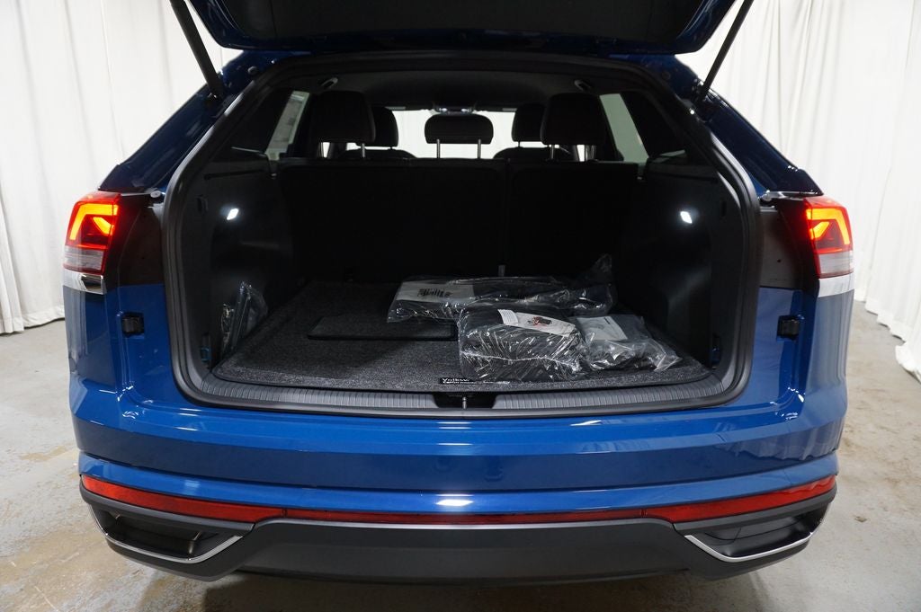 2026 Volkswagen Atlas Cross Sport 2.0T SE