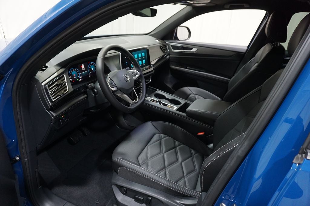 2026 Volkswagen Atlas Cross Sport 2.0T SE