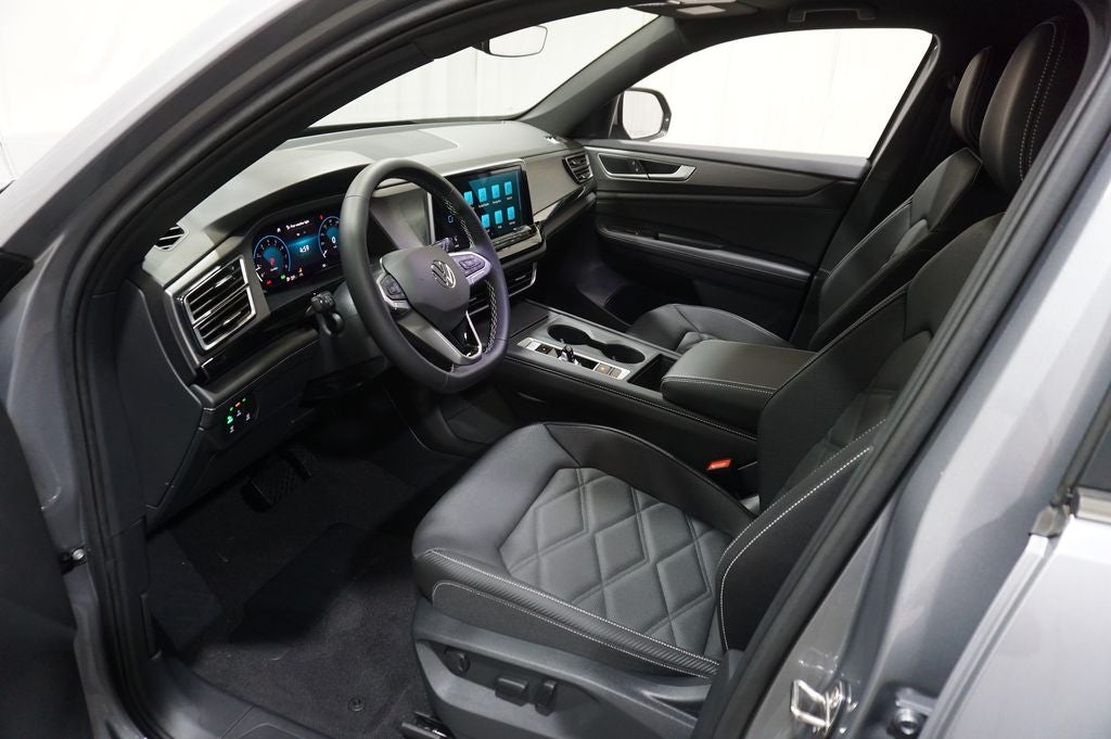 2026 Volkswagen Atlas Cross Sport 2.0T SE