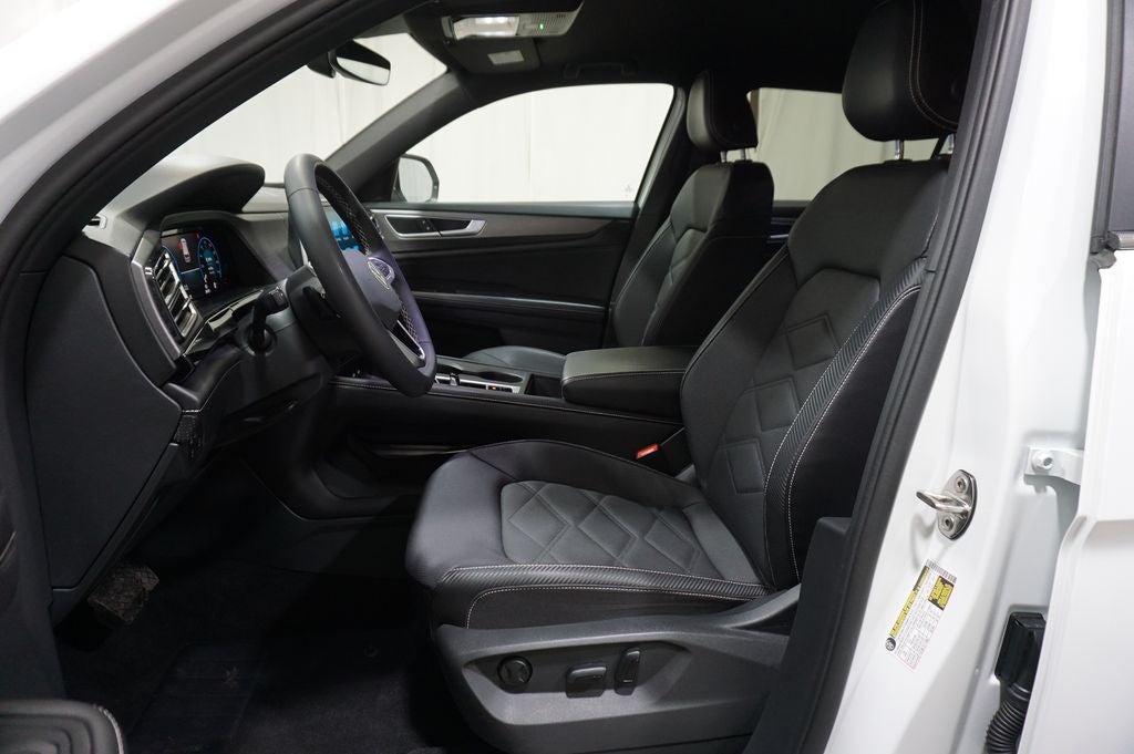 2024 Volkswagen Atlas Cross Sport 2.0T SE