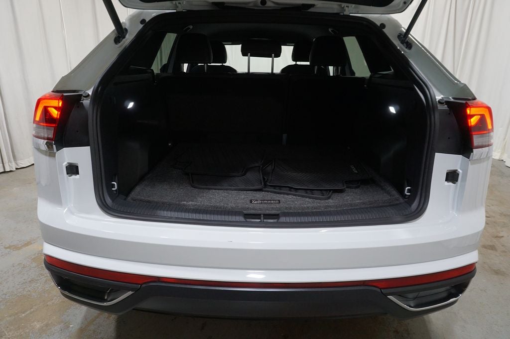 2024 Volkswagen Atlas Cross Sport 2.0T SE