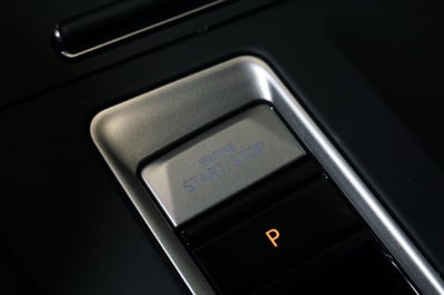 2025 Volkswagen Atlas Cross Sport 2.0T SE