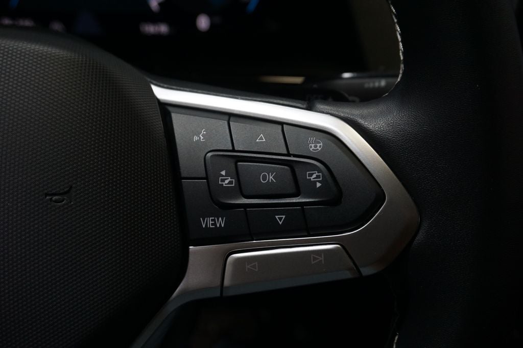 2025 Volkswagen Atlas Cross Sport 2.0T SE