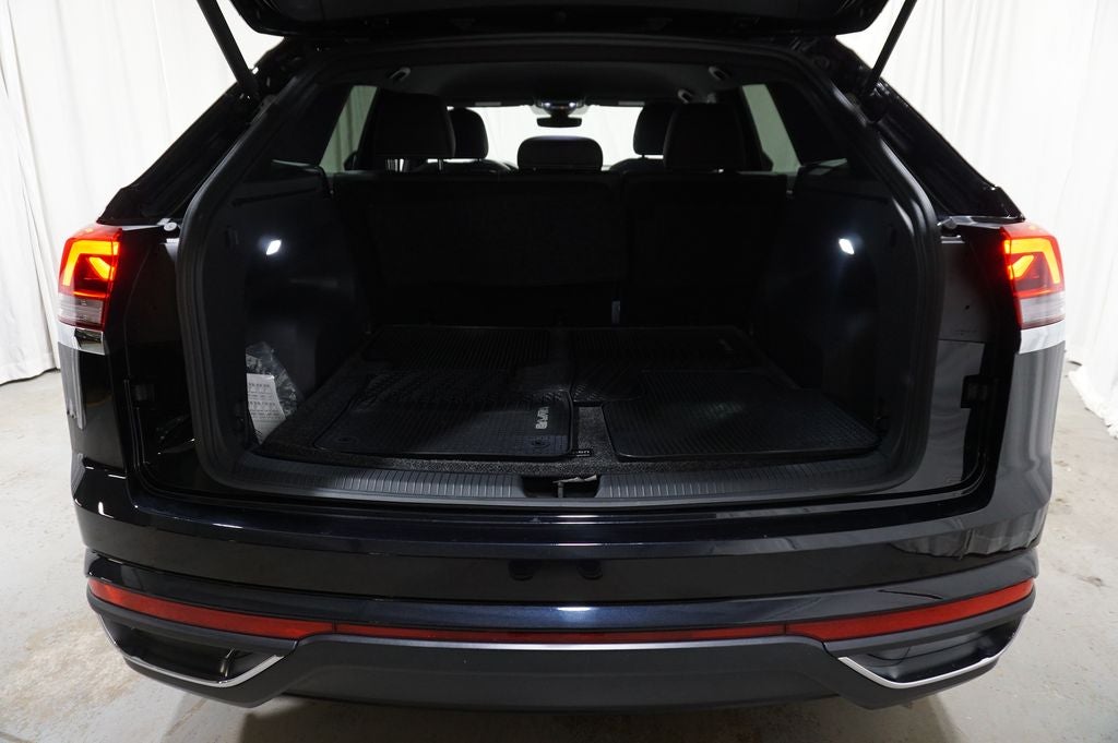 2025 Volkswagen Atlas Cross Sport 2.0T SE