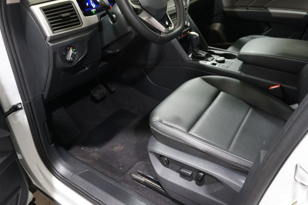 2023 Volkswagen Atlas 2.0T SE