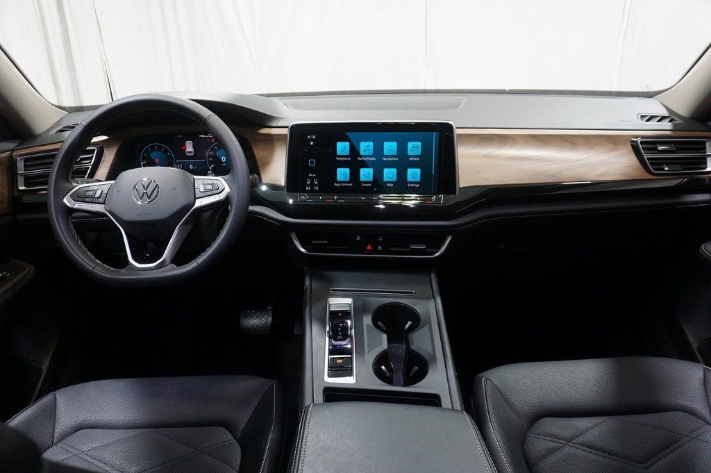 2025 Volkswagen Atlas 2.0T SE