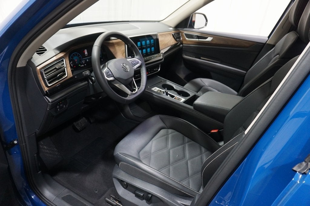 2025 Volkswagen Atlas 2.0T SE